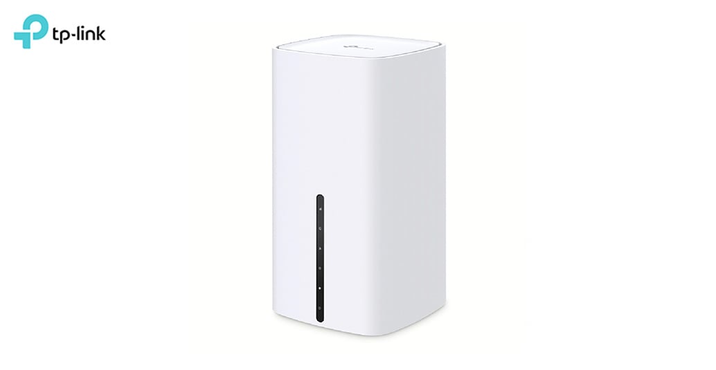 TP-Link Archer NX200 5G-router, svart design med externa antenner.