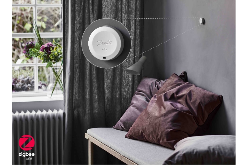 danfoss-ally-room-sensor-curtain.jpg