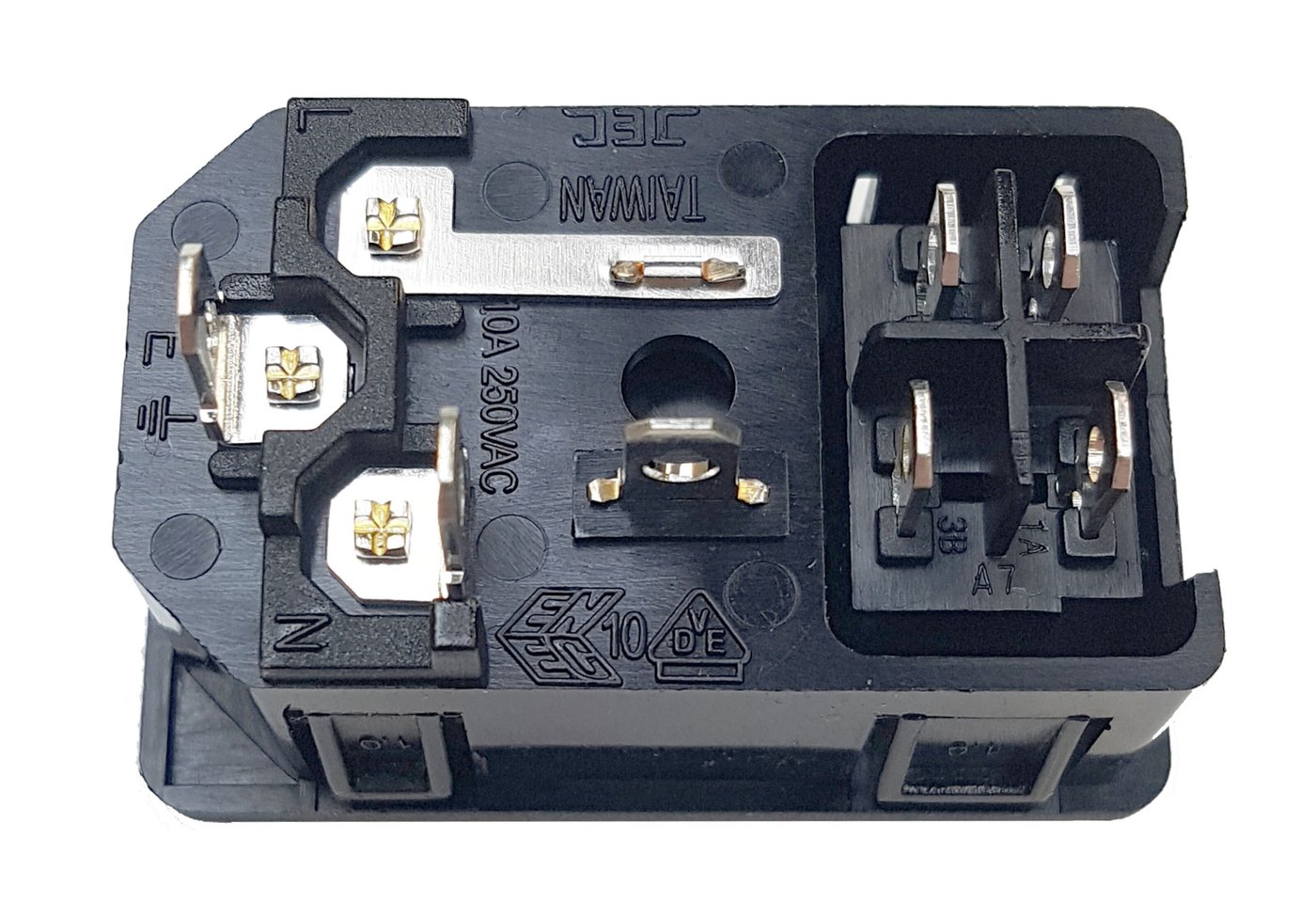 Apparatinntak C14 med bryter og sikring