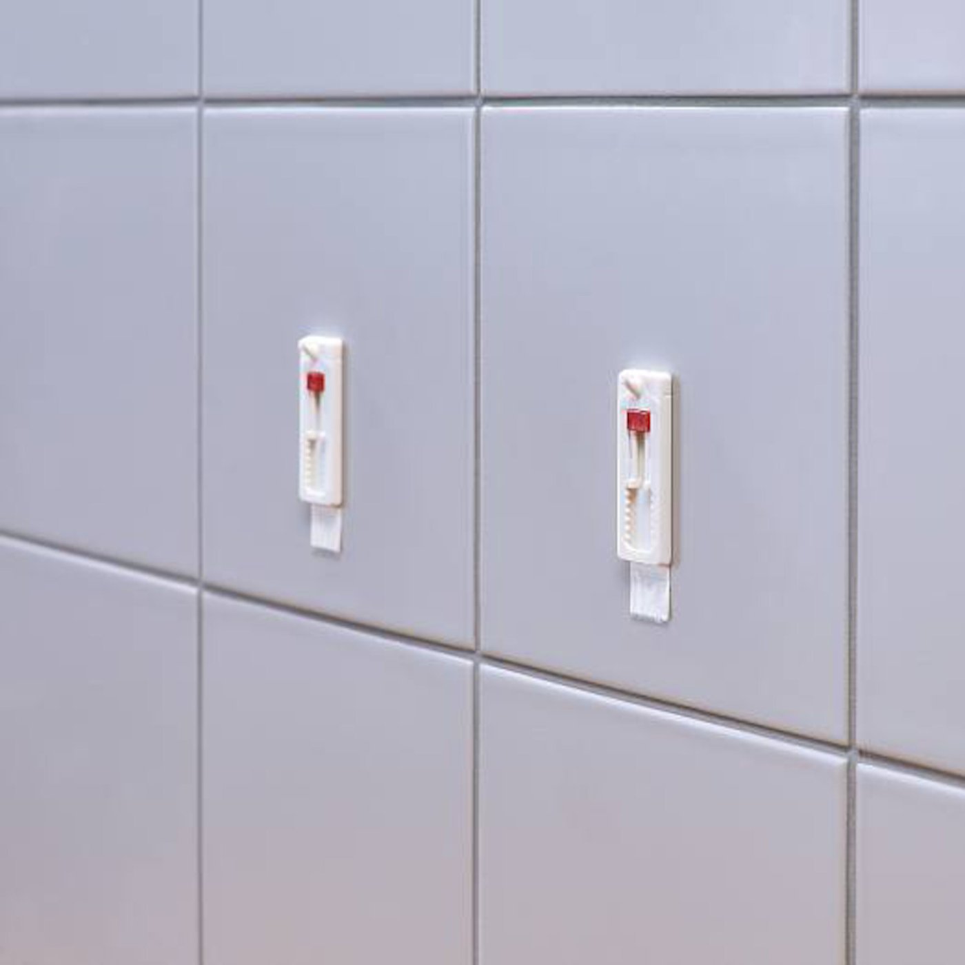 Tesa Justerbar limspiker for kakkel og metall 3 kg 2-pk.