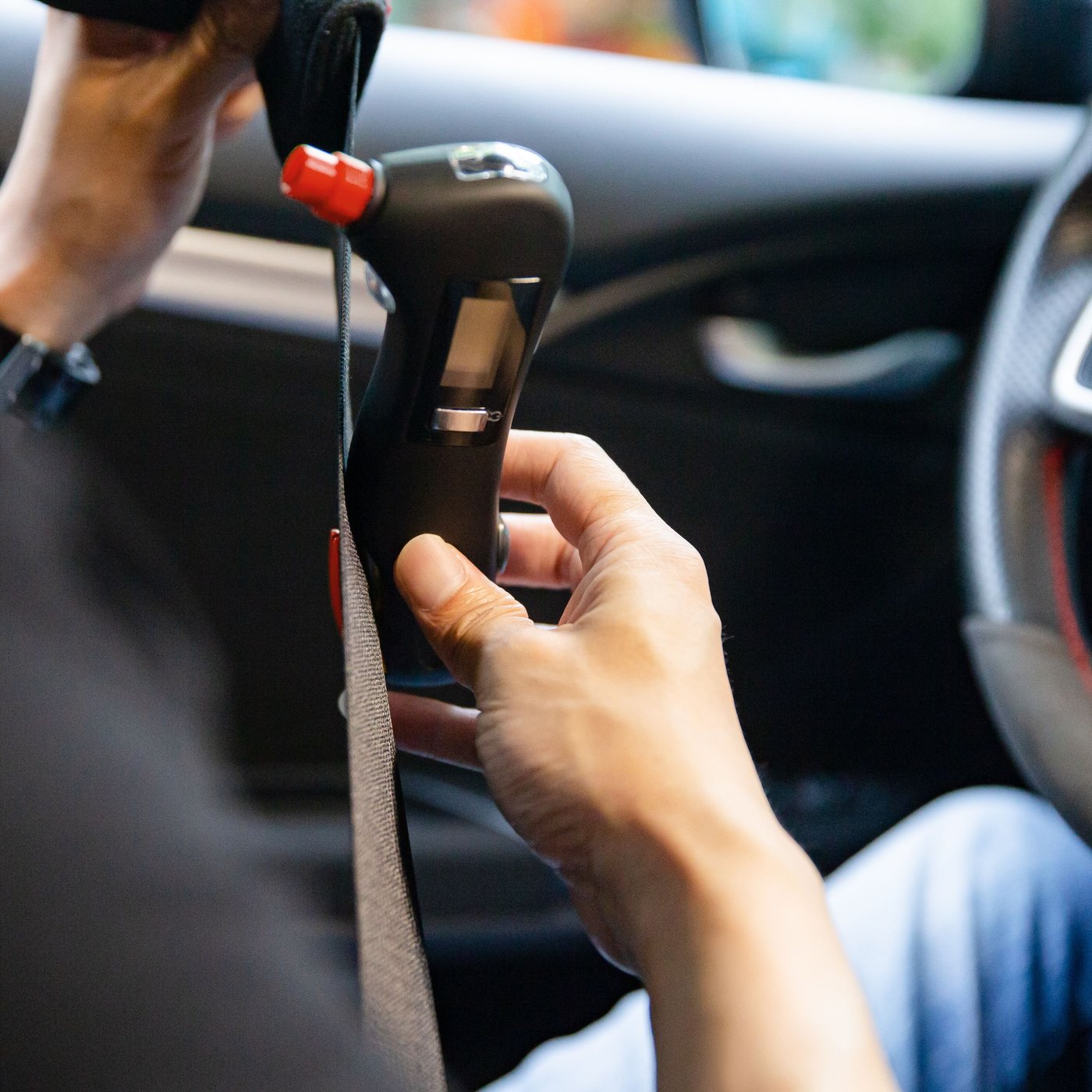 Luxorparts 4-i-1 Sikkerhetsverktøy med dekkmåler