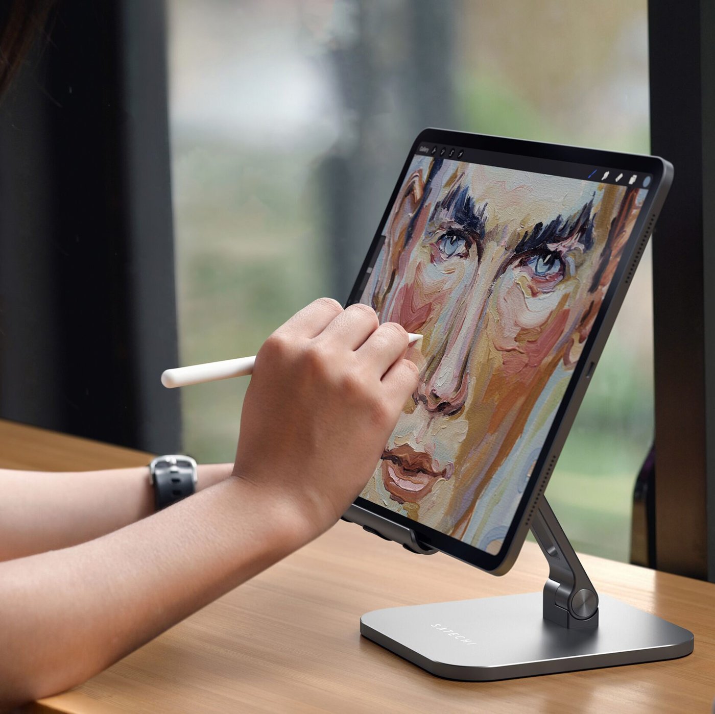 Satechi Aluminum Desktop Stand för iPad Pro