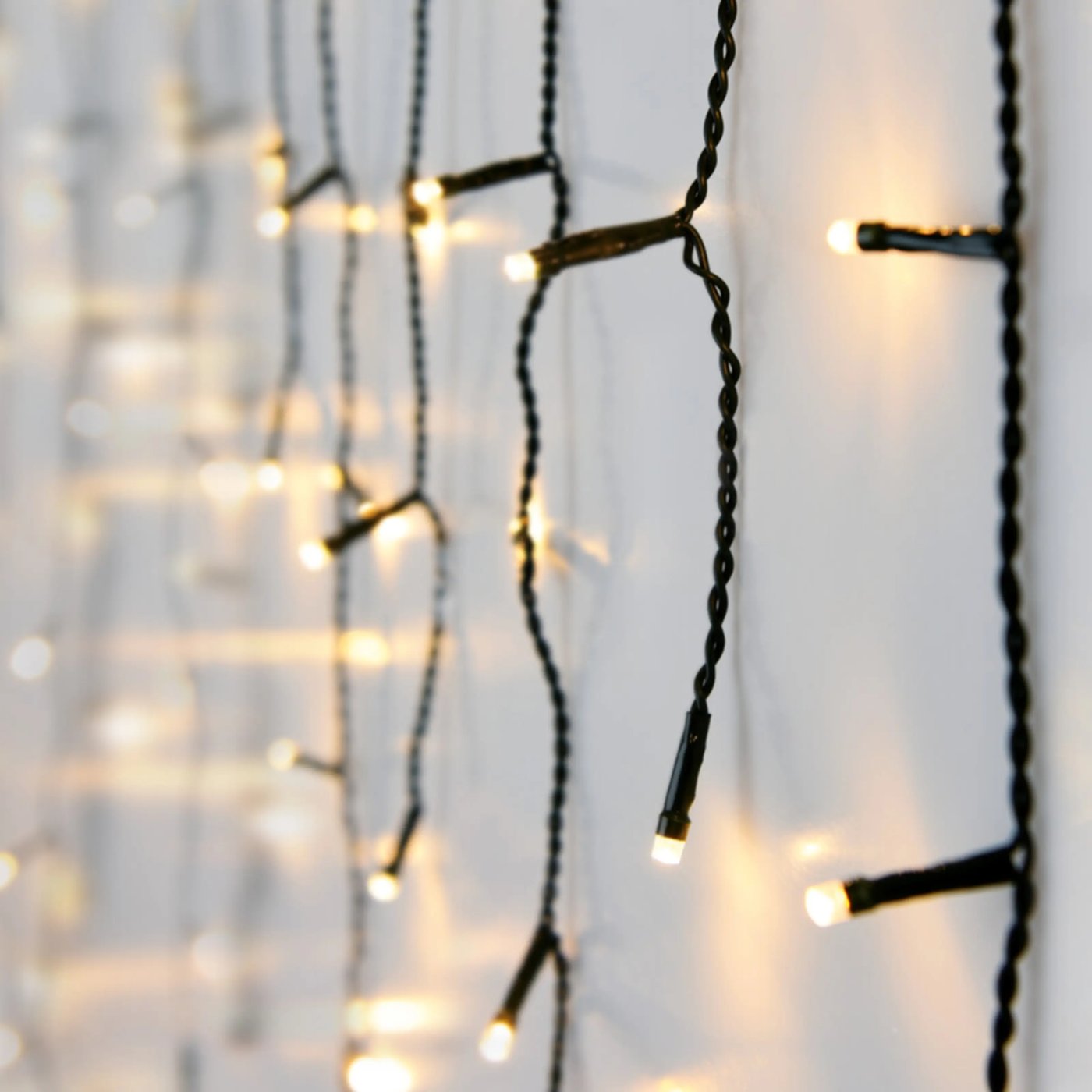 Ljusslinga Istapp 180 LED 6 m (svart)