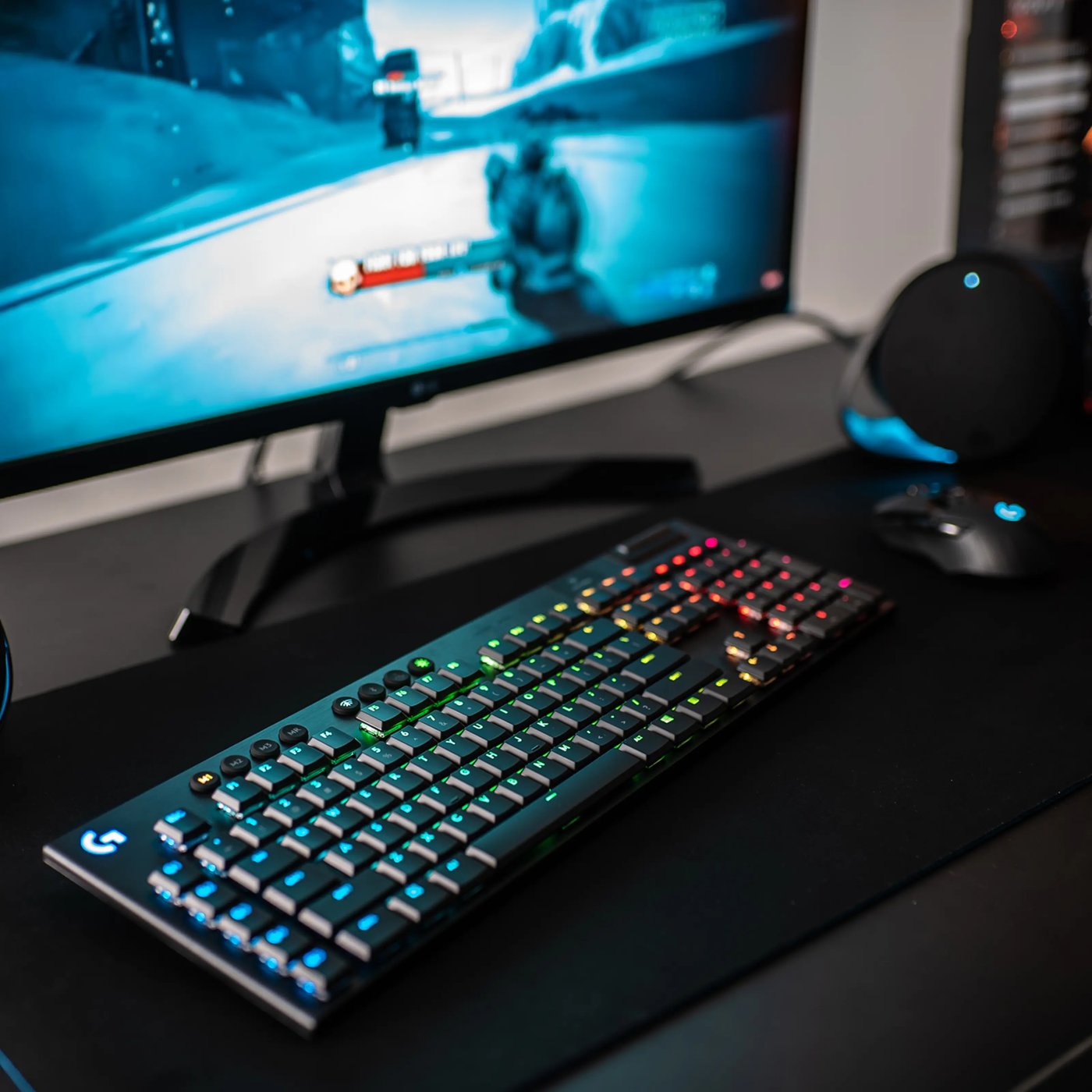 Logitech G 915 Lightspeed Mekanisk tastatur GL Clicky