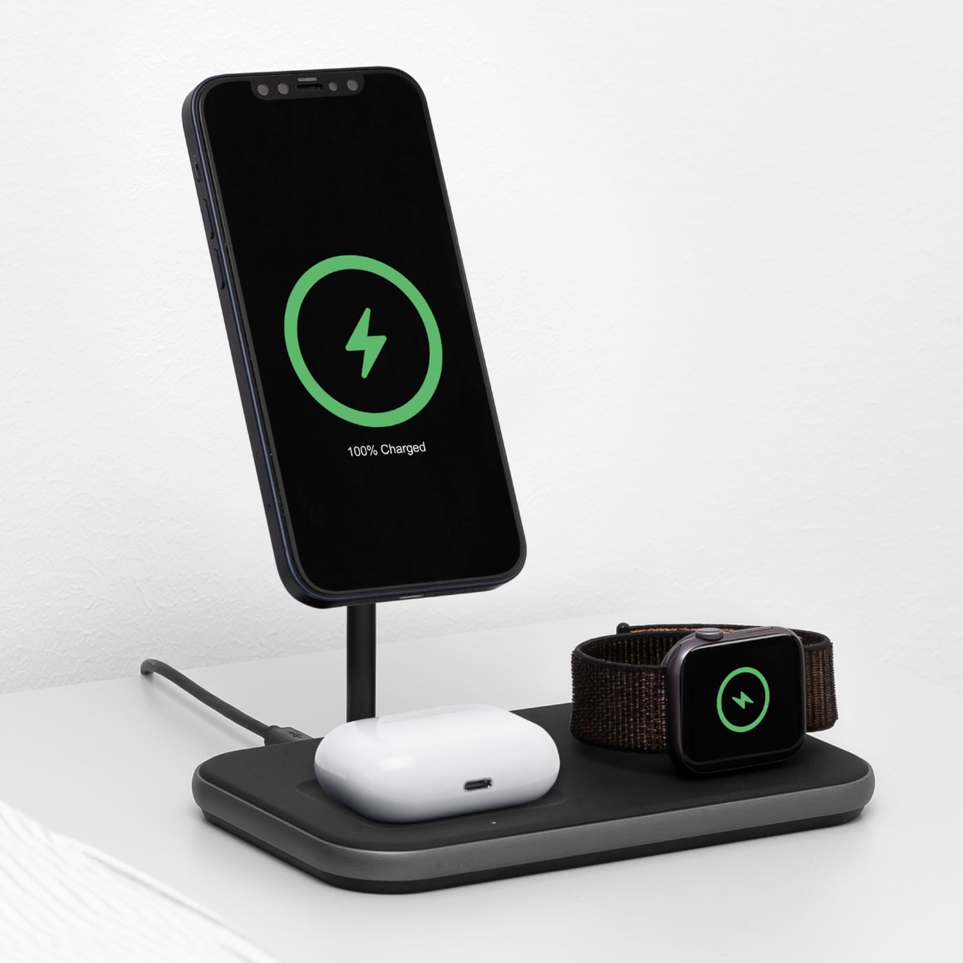 Linocell Premium 3-i-1-ladestasjon med MagSafe-kompabilitet