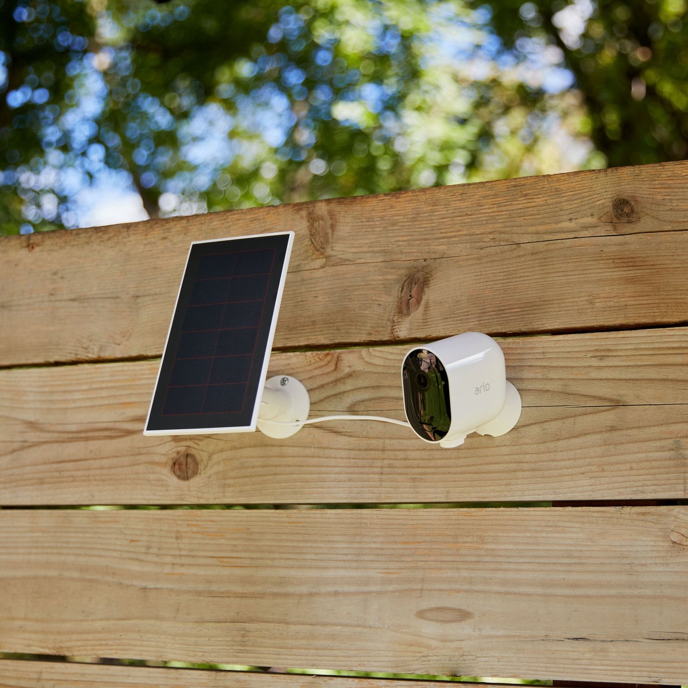 Arlo Pro 4 Spotlight Trådløst overvåkingskamera 4-pk. Hvit