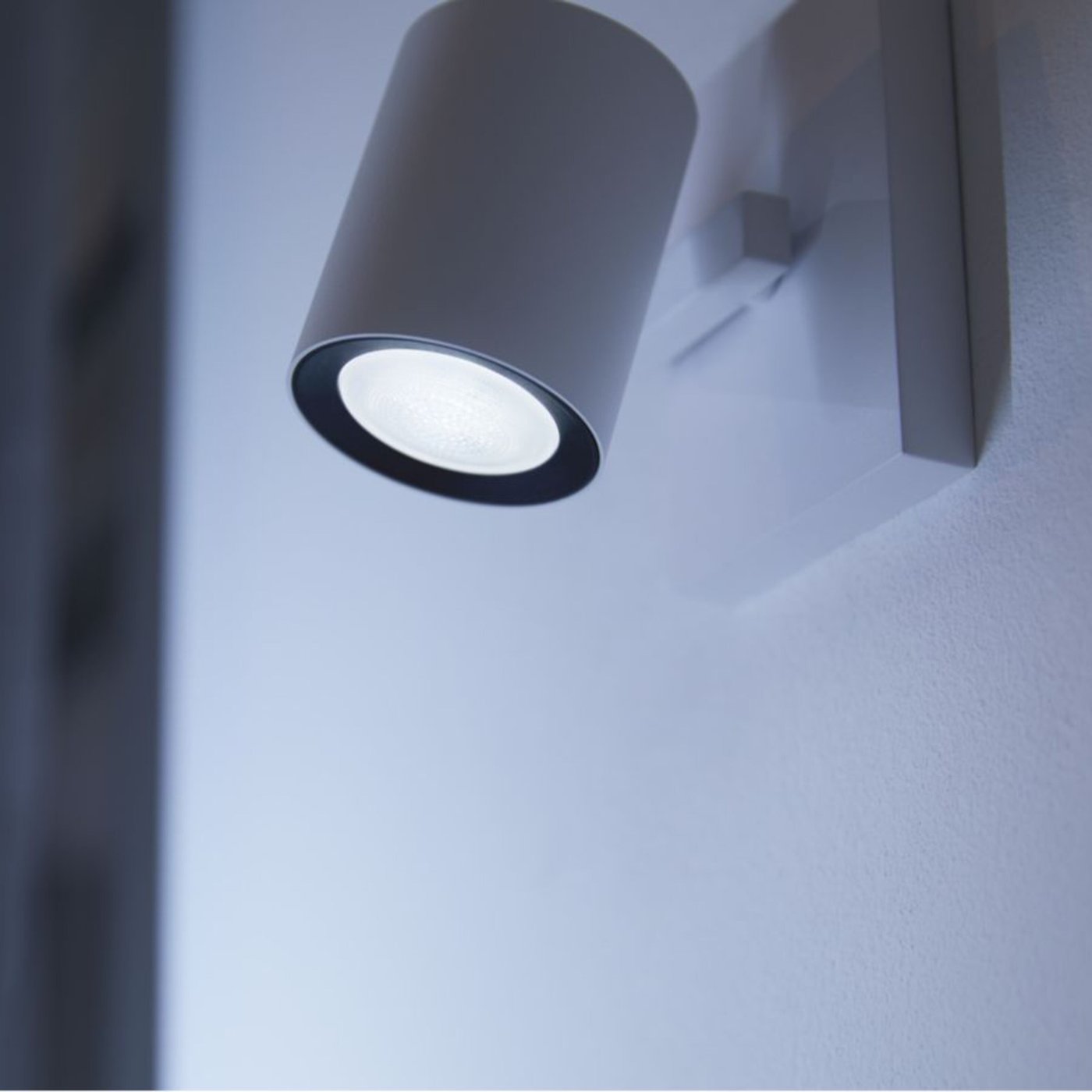 Philips Hue Ambiance Smart LED-pære GU10 350 lm 1-pk.