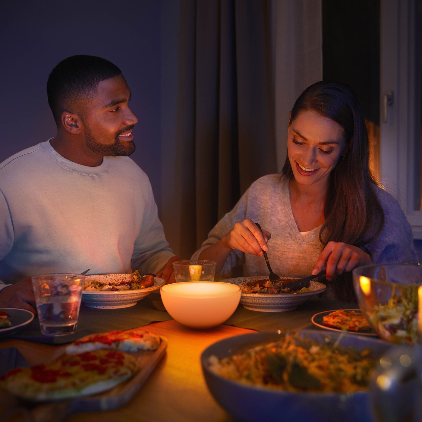 Philips Hue Go Bärbar bordslampa