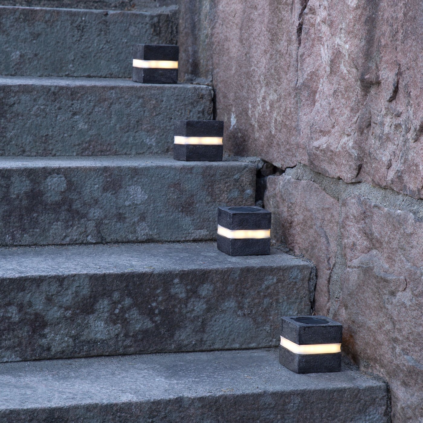 Star Trading Stonecube Trädgårdsbelysning med solceller 2-pack