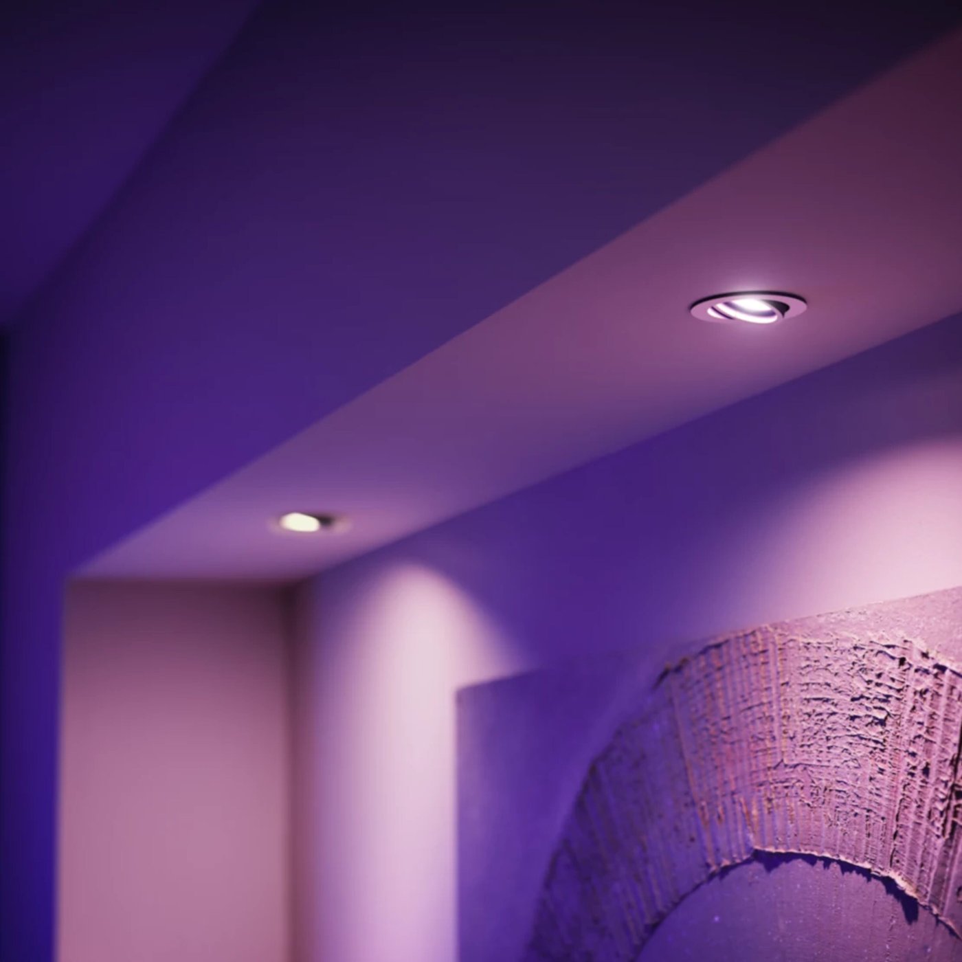 Philips Hue White and Color Ambience MR16 400 lm