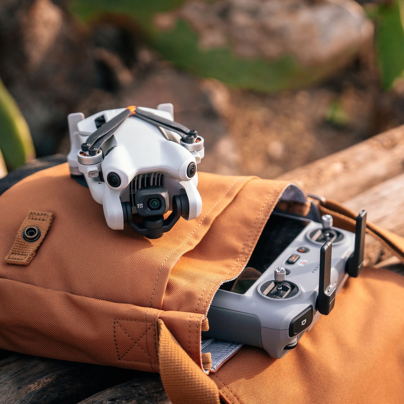 DJI Mini 4 Pro Fly More Combo