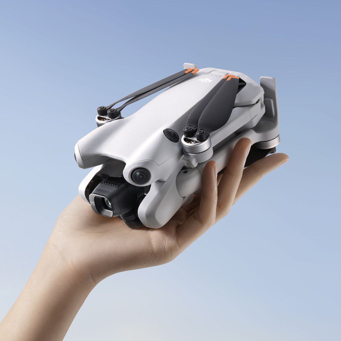 DJI Mini 4 Pro Fly More Combo