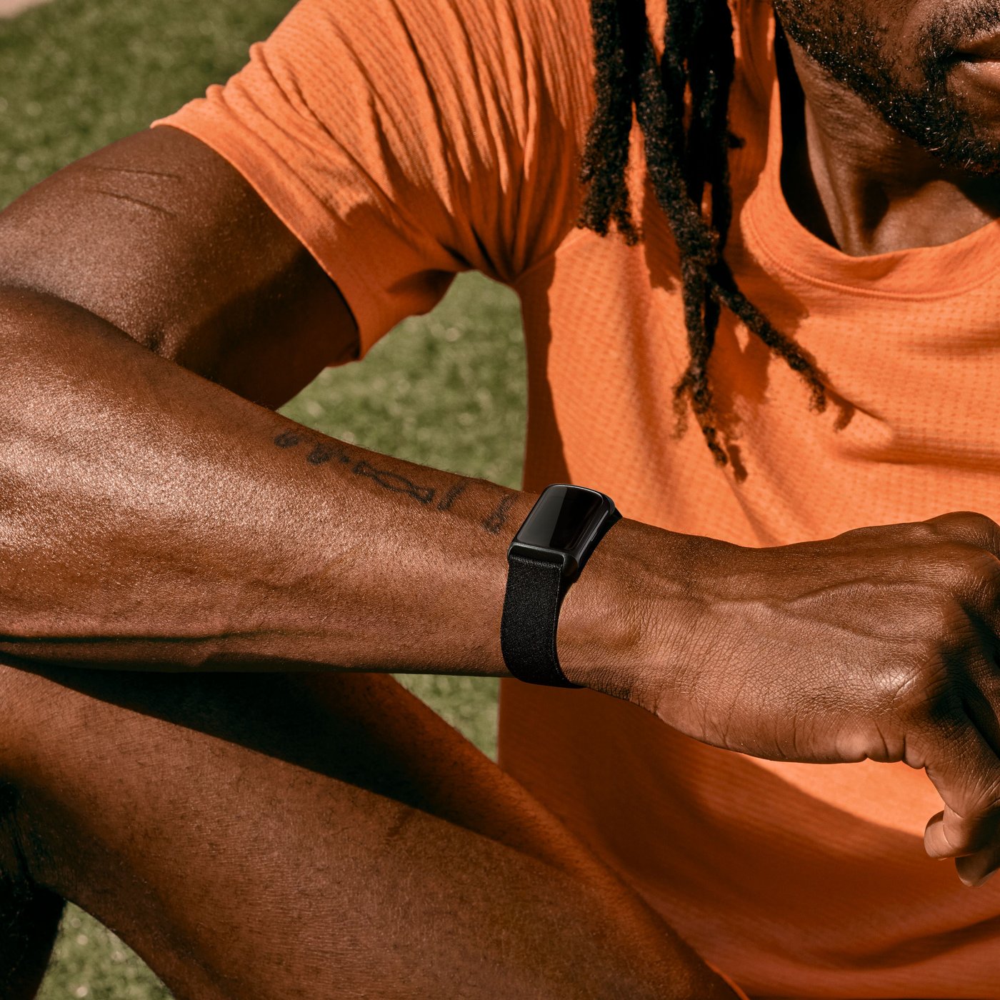 Fitbit Charge 6 Aktivitetsarmband