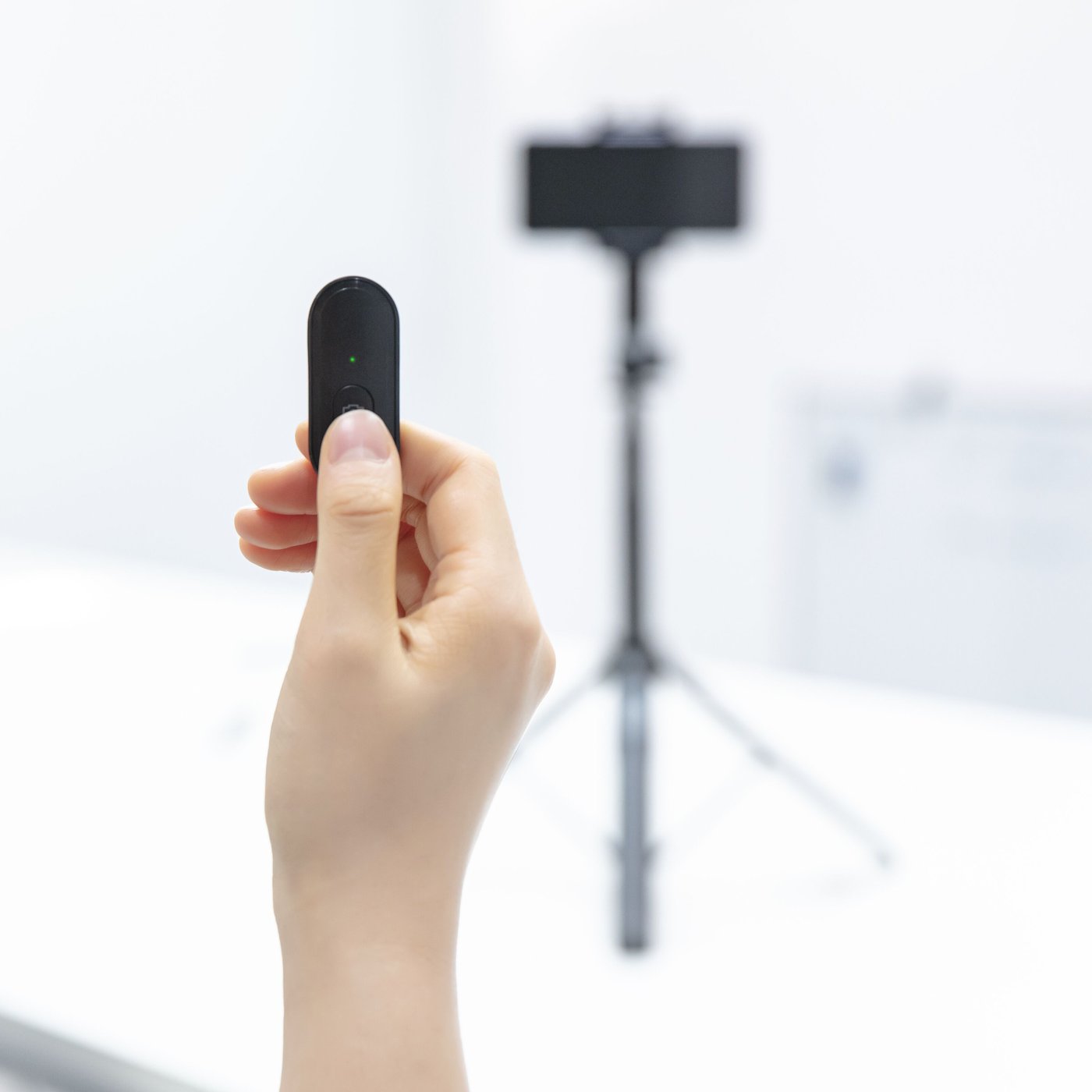 Linocell Selfiepinne Pro med stativ og Bluetooth-utløser