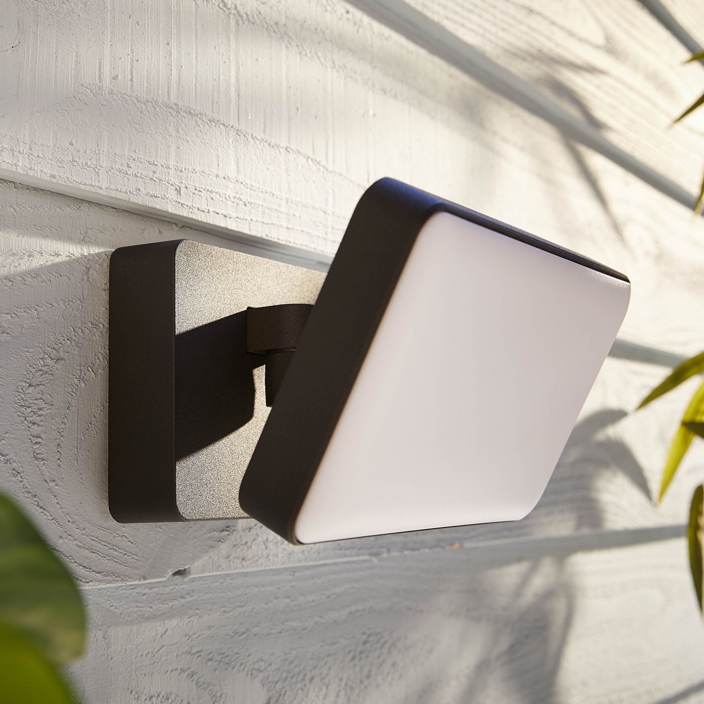 Philips Hue Discover Utendørslyskaster 2250 lm