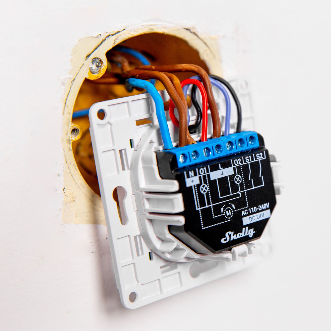 Shelly 2PM Plus Infälld fjärrströmbrytare