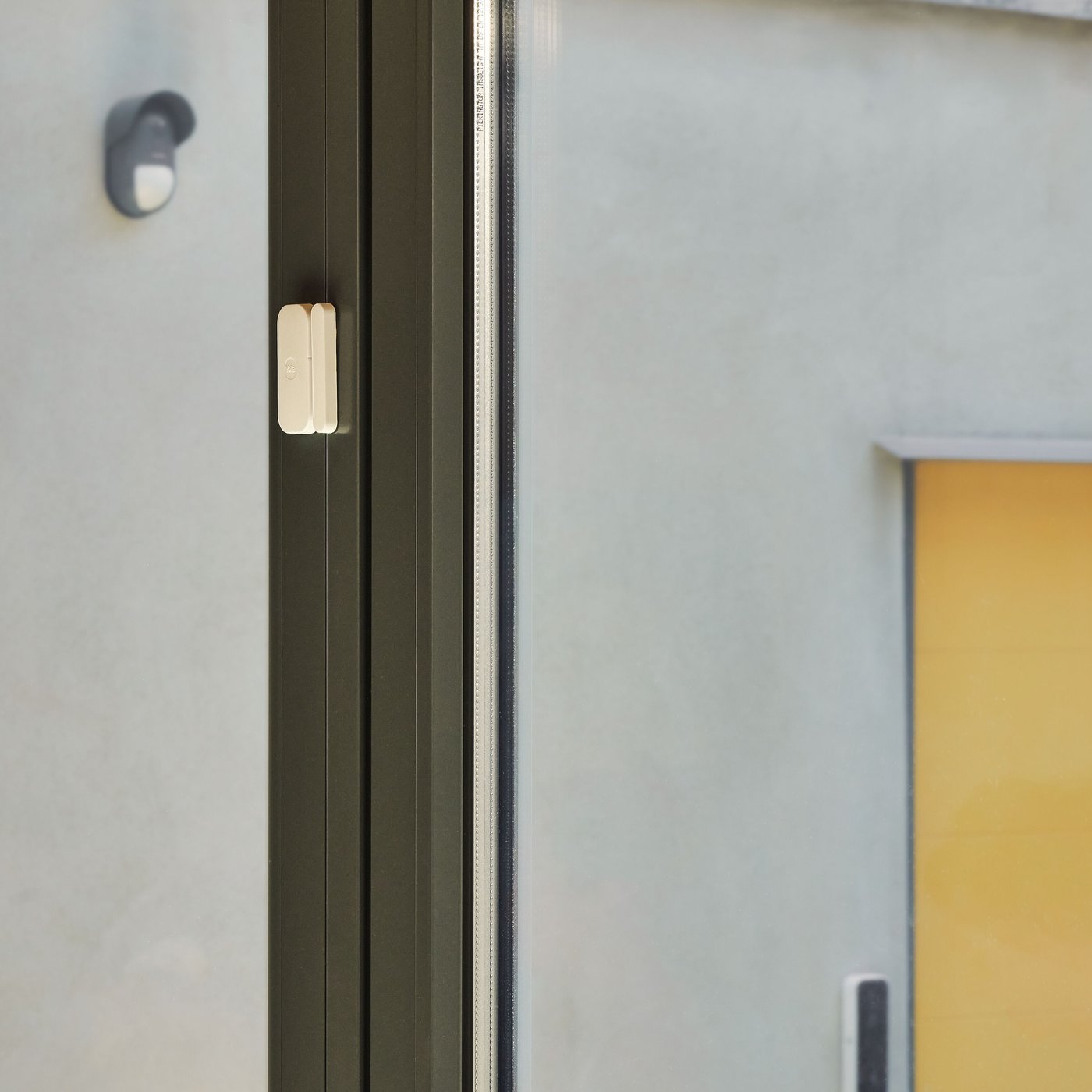 Yale Magnetkontakt for innendørsbruk