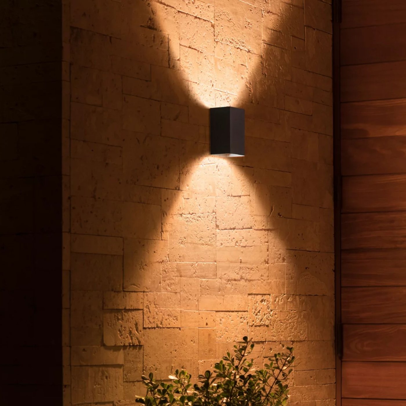 Philips Hue Resonate Fasadelampe utendørs