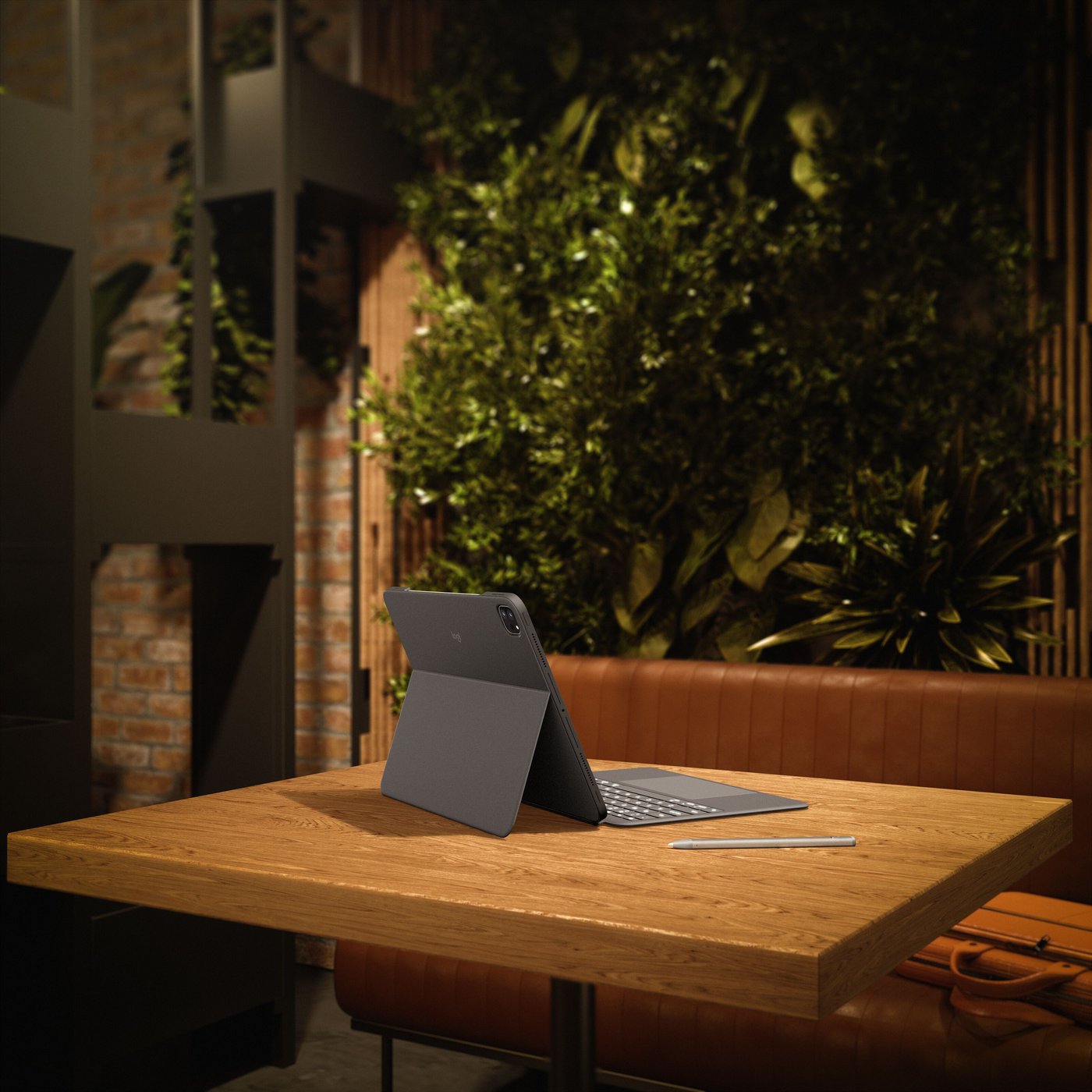 Logitech Logitech Combo Touch for iPad Pro 13" (M4, 2024)