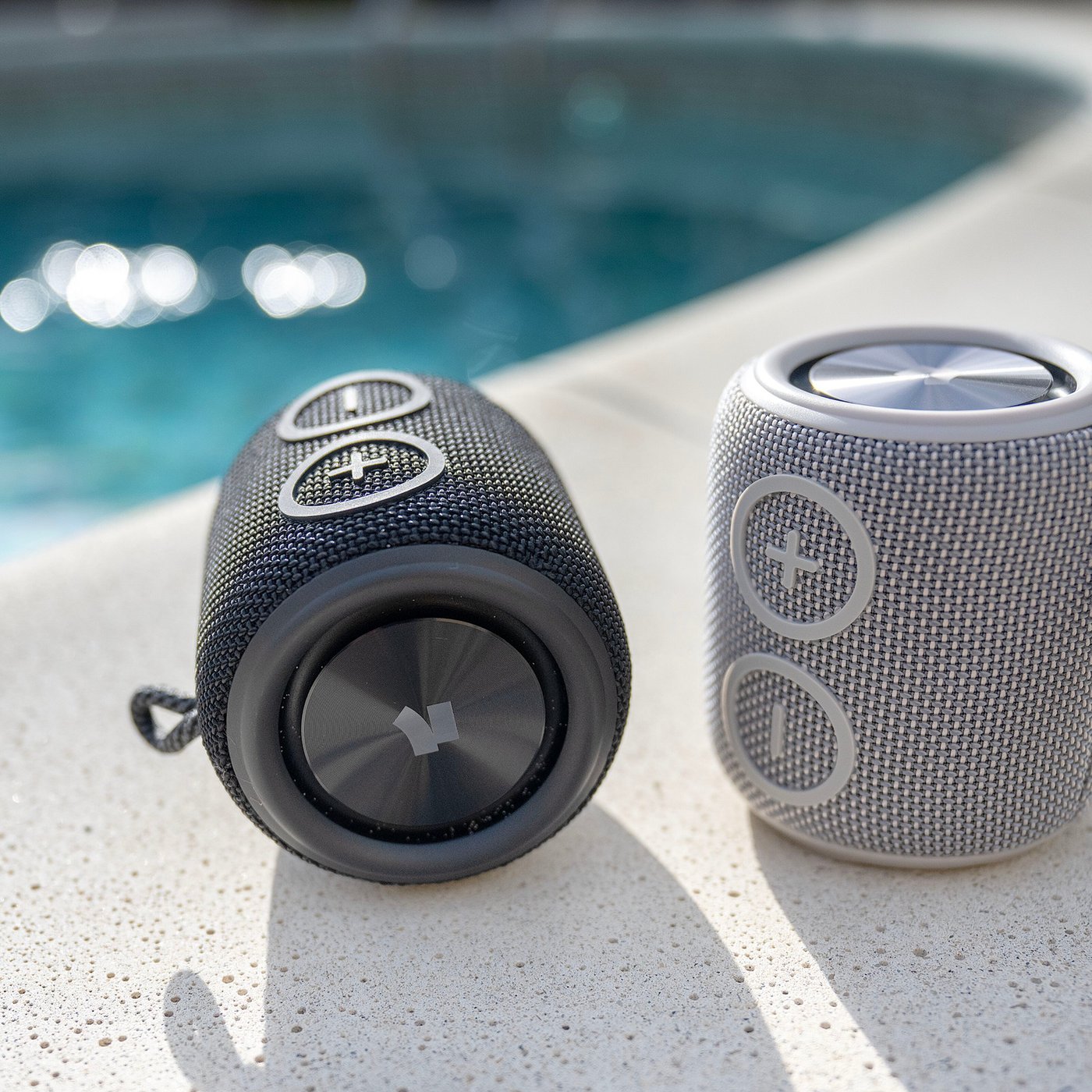 Nomadelic Loud 705 Vattentät Bluetooth-högtalare Svart