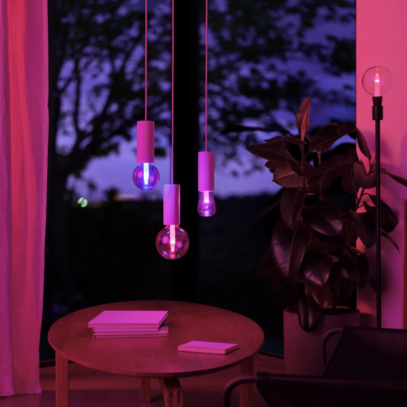 Philips Hue RGB ST72 smart LED-lampa E27 500 lm