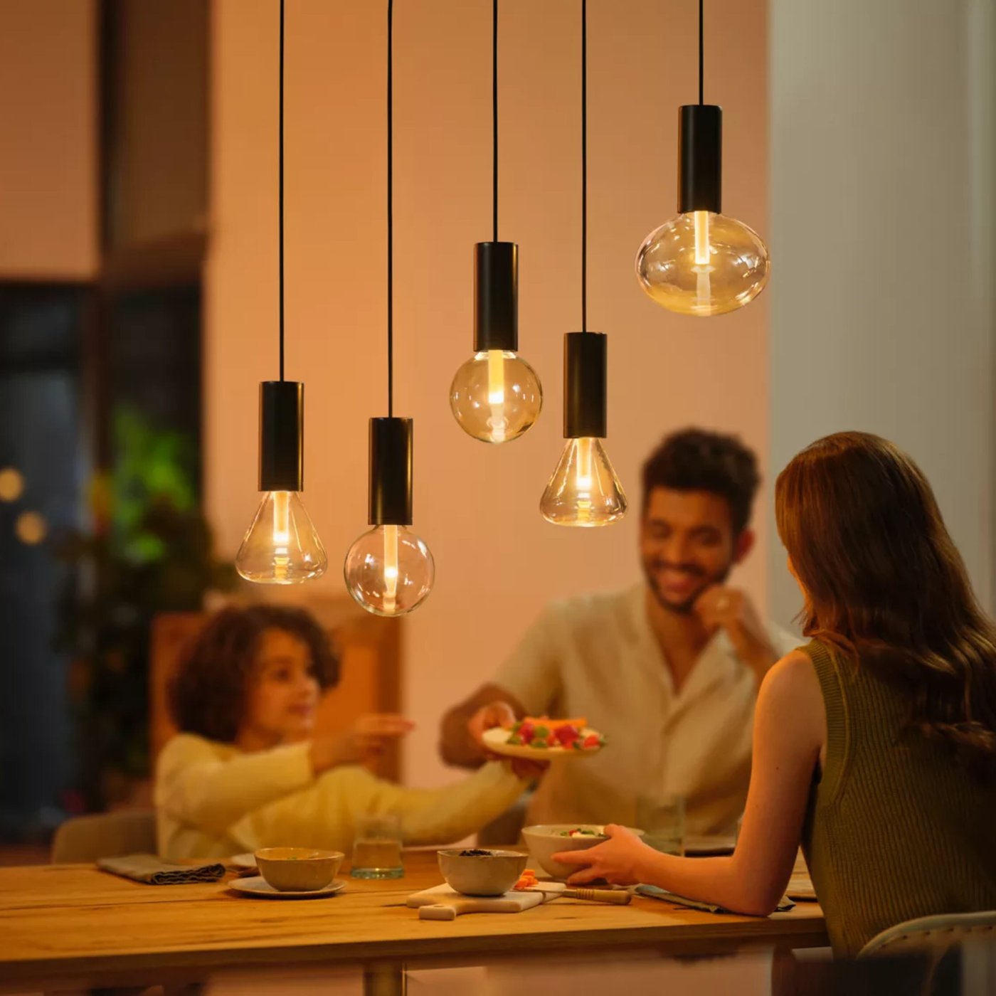 Philips Hue Lightguide Triangle E27 smart LED-lampa 500 lm