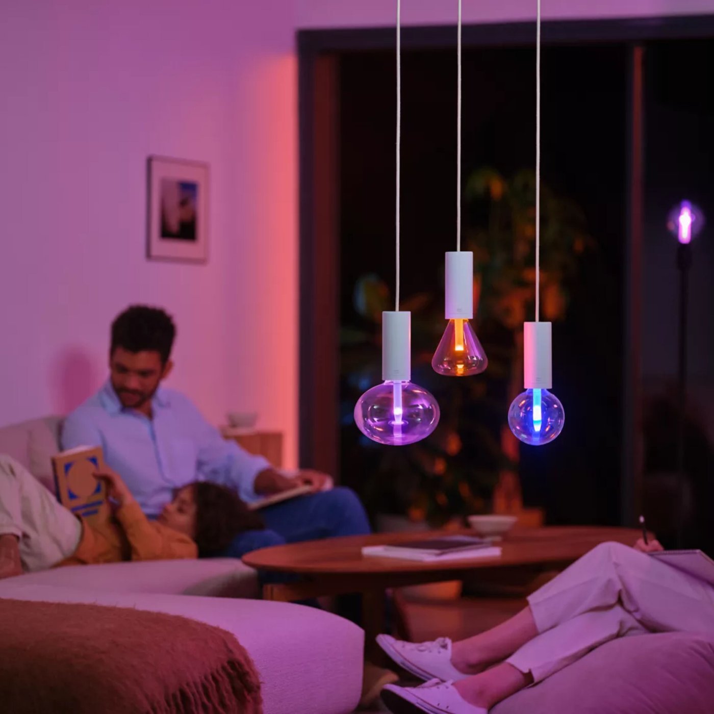 Philips Hue Lightguide Triangle E27 smart LED-lampa 500 lm