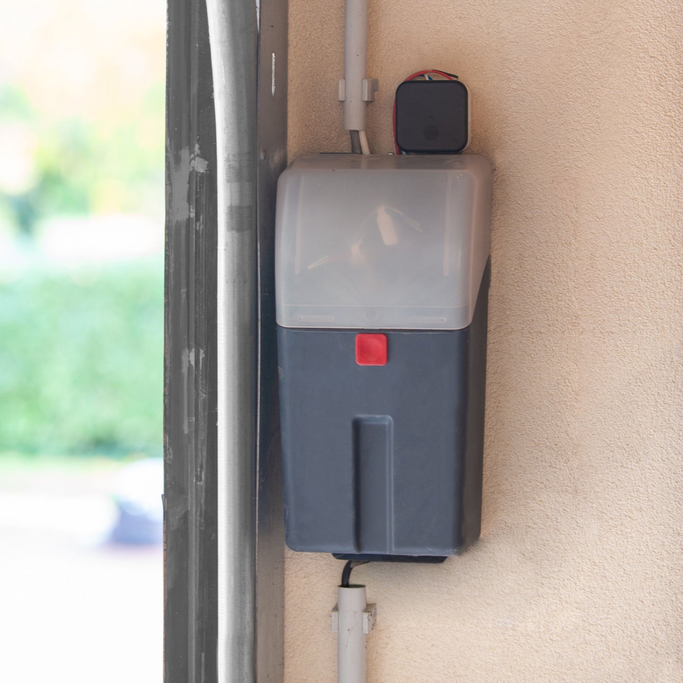 Yale Smart Opener för motordrivna garageportar