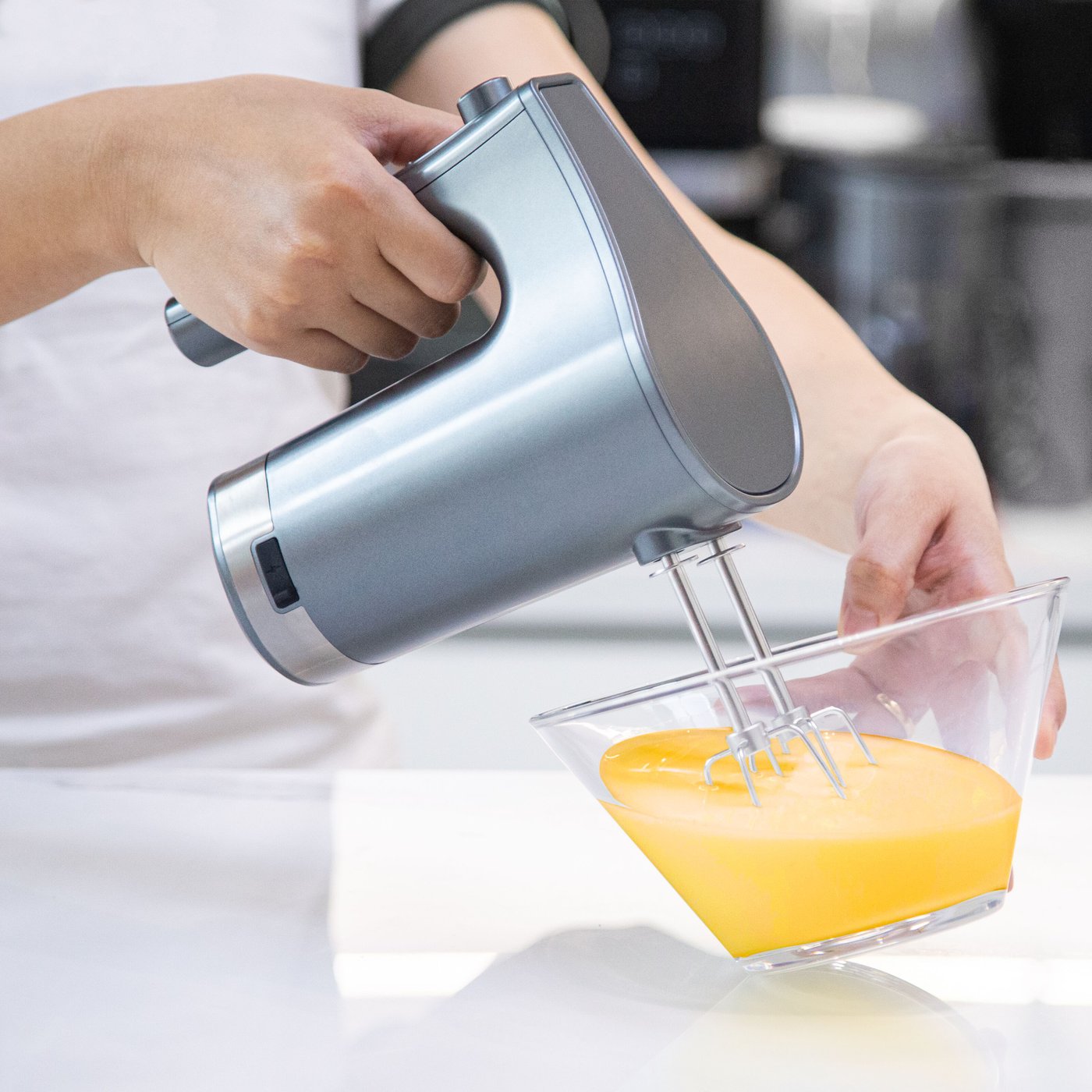 Ledningsfri håndmikser