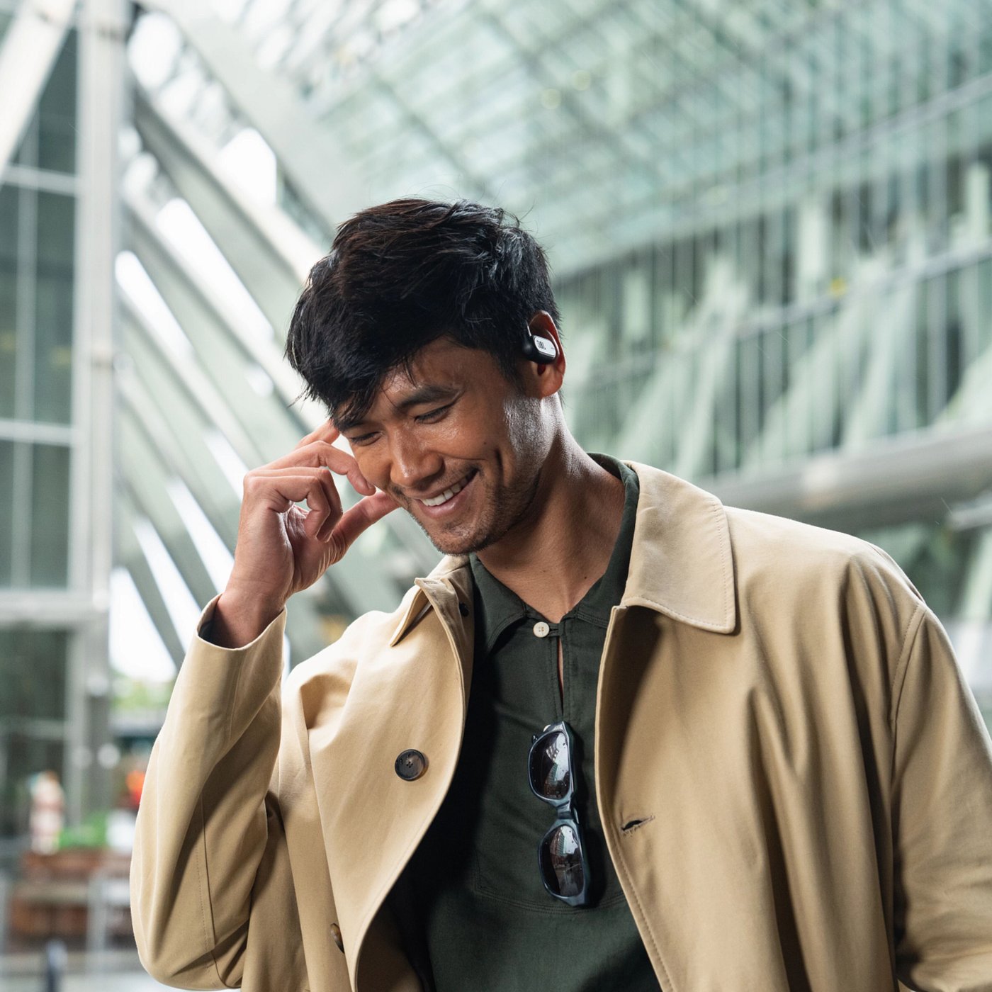 JBL Soundgear Sense Svart