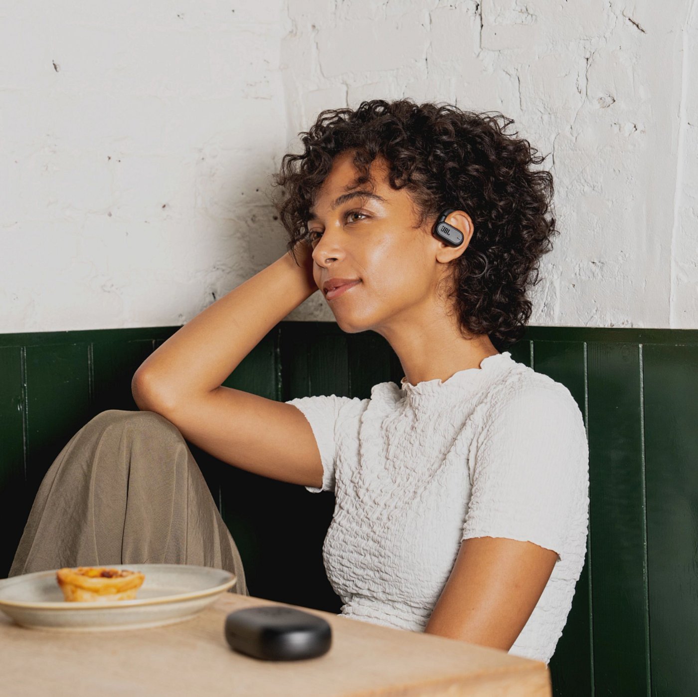 JBL Soundgear Sense Svart