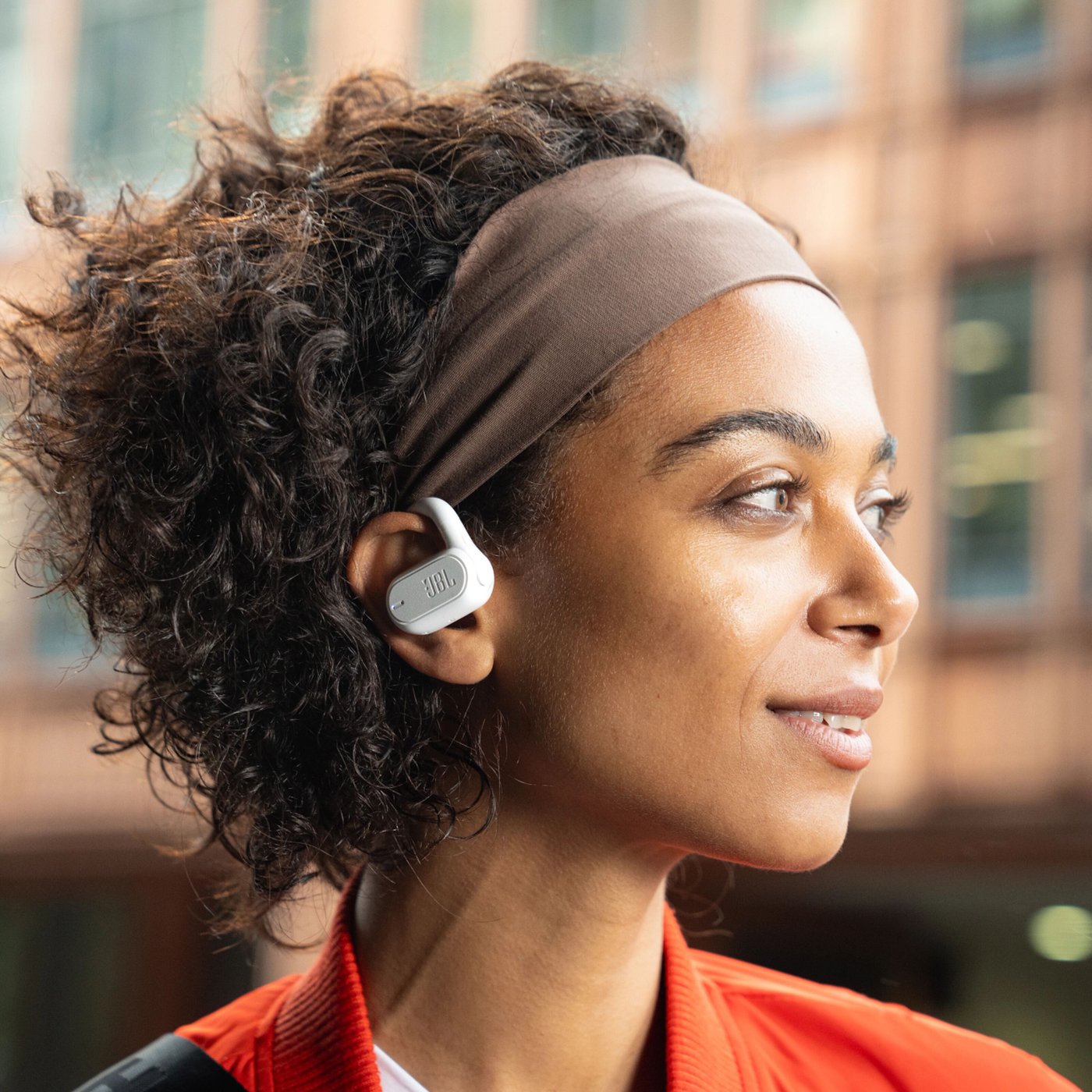 JBL Soundgear Sense trådlösa open-ear-hörlurar Vit