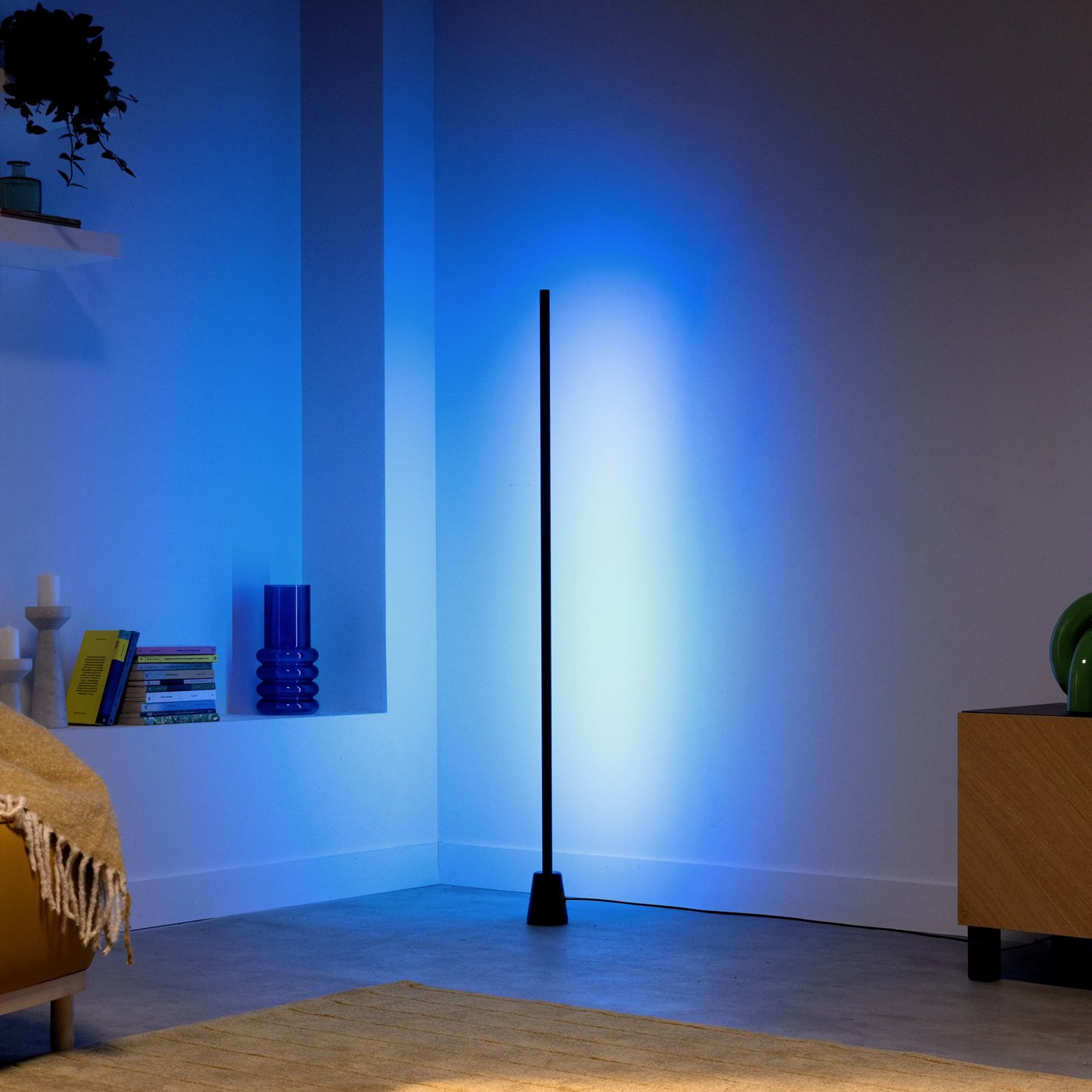 WiZ Gradient floor lamp RGBIC Golvarmatur