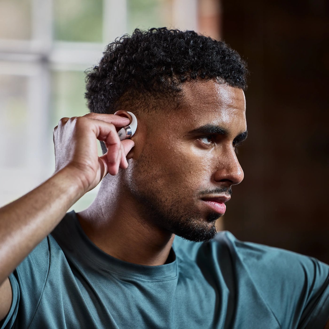 Shokz OpenFit 2+ open-ear-hörlurar Grå