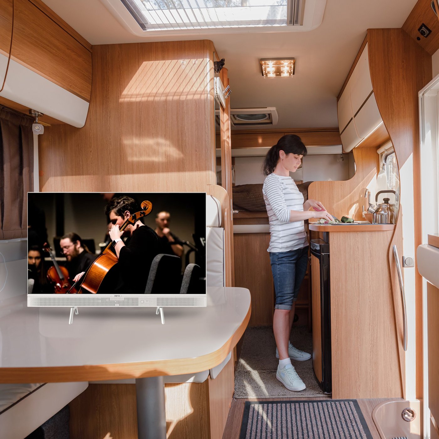 METZ  12V Google TV 32"