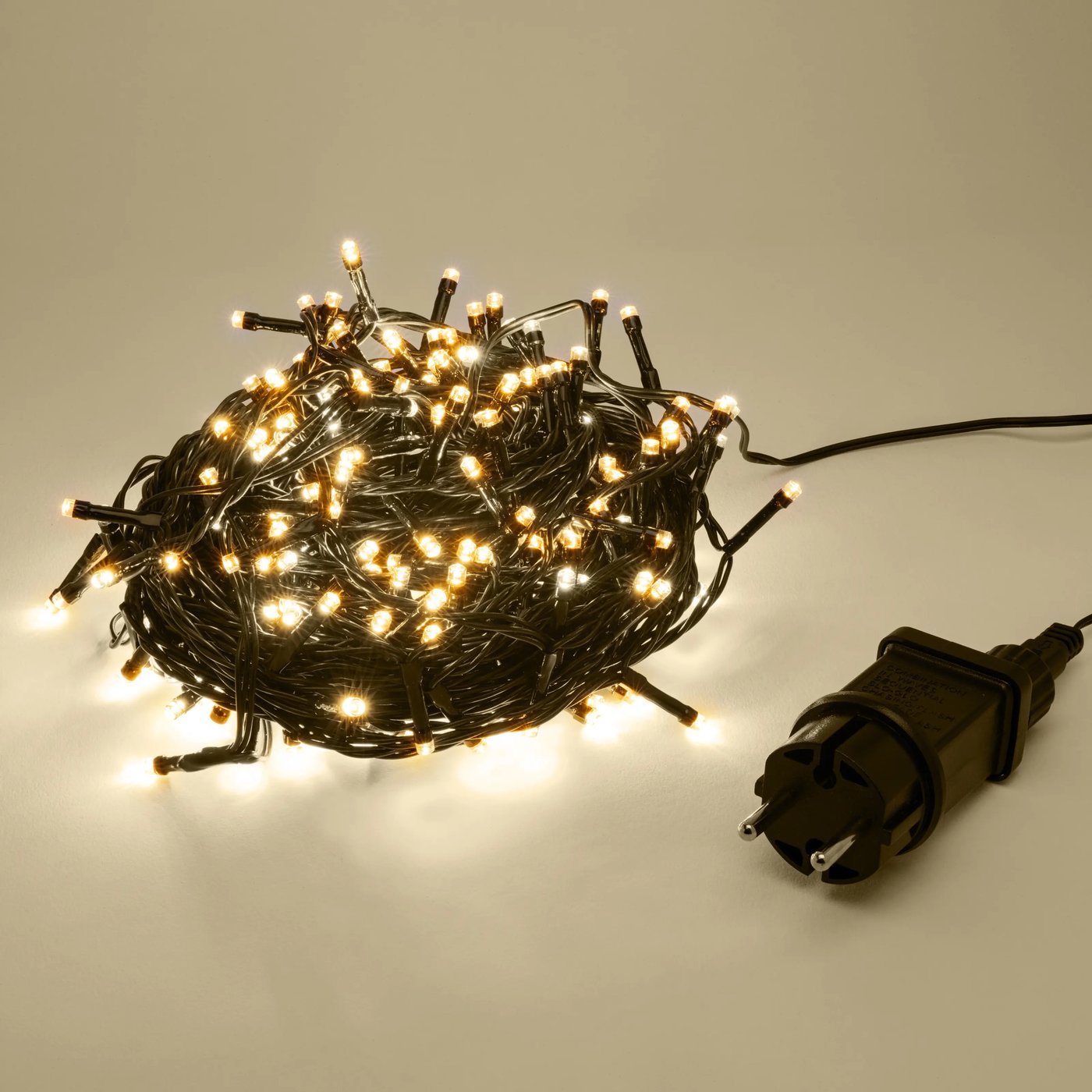 Lyslenke 240 LED 18 m (svart)