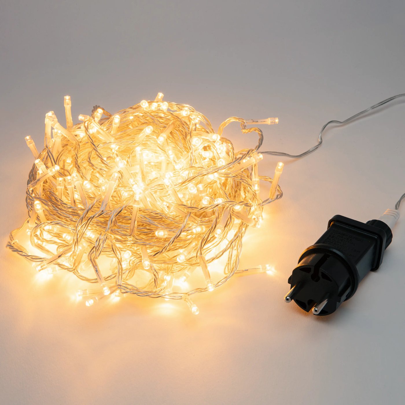 Lyslenke 240 LED 18 m (klar)