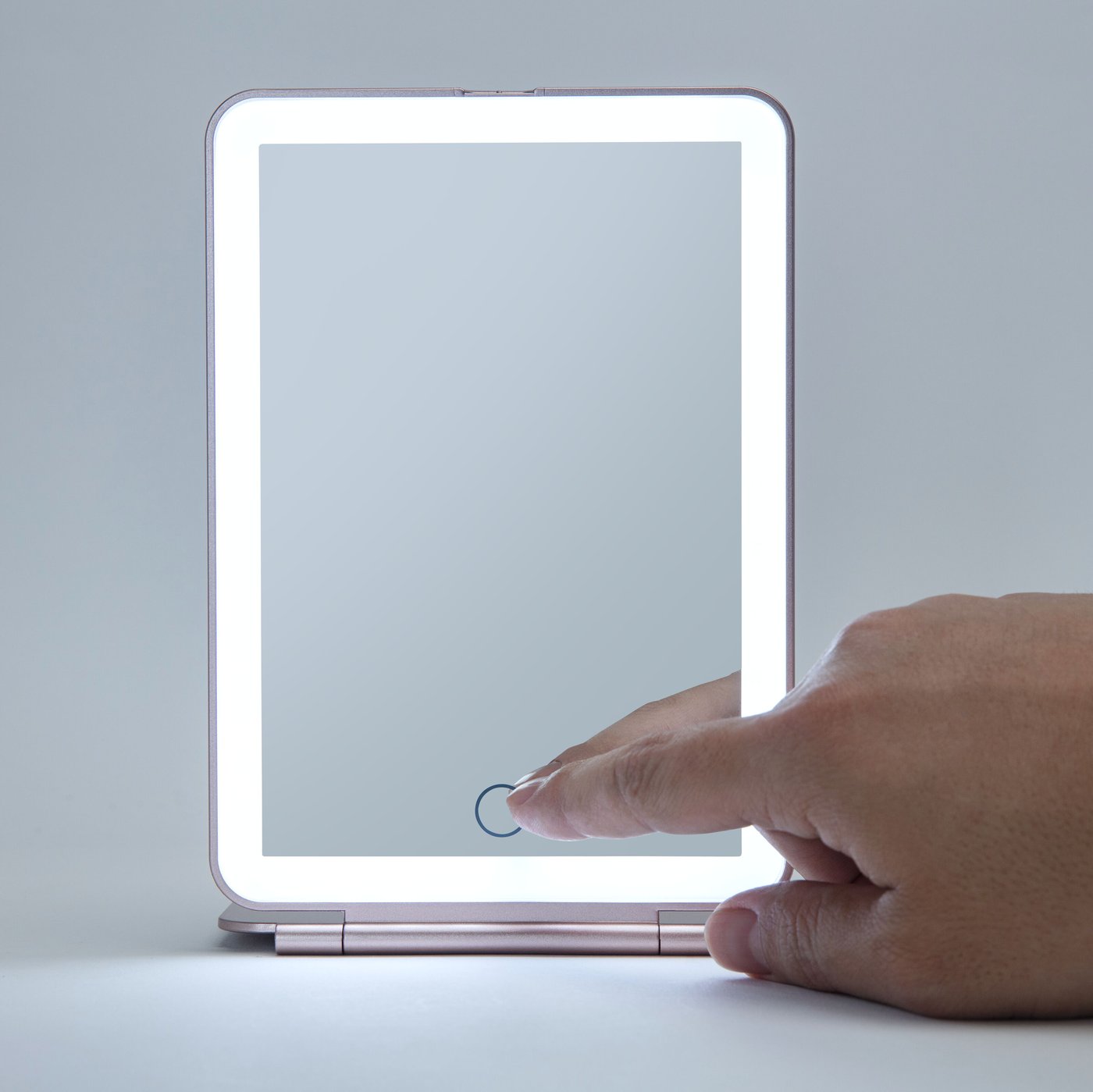 Sminkspegel med LED-belysning