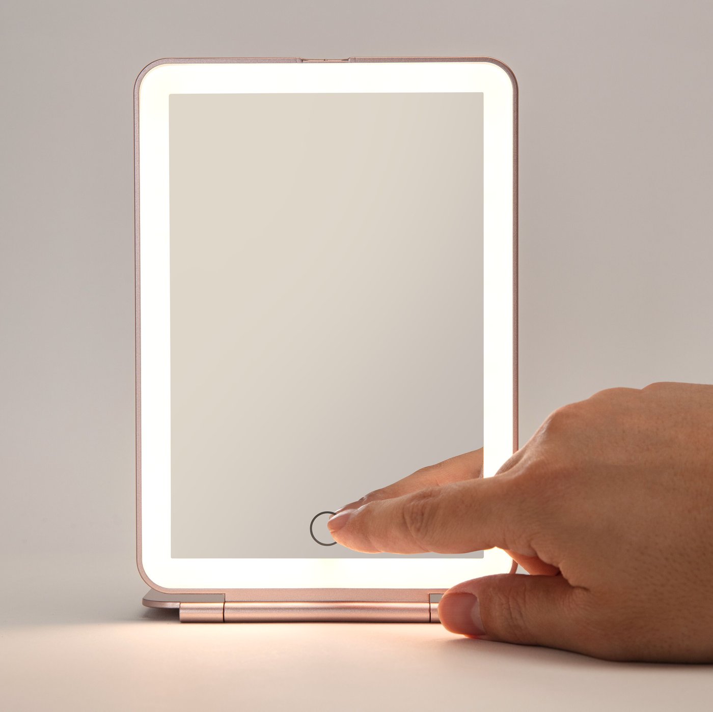 Sminkspegel med LED-belysning