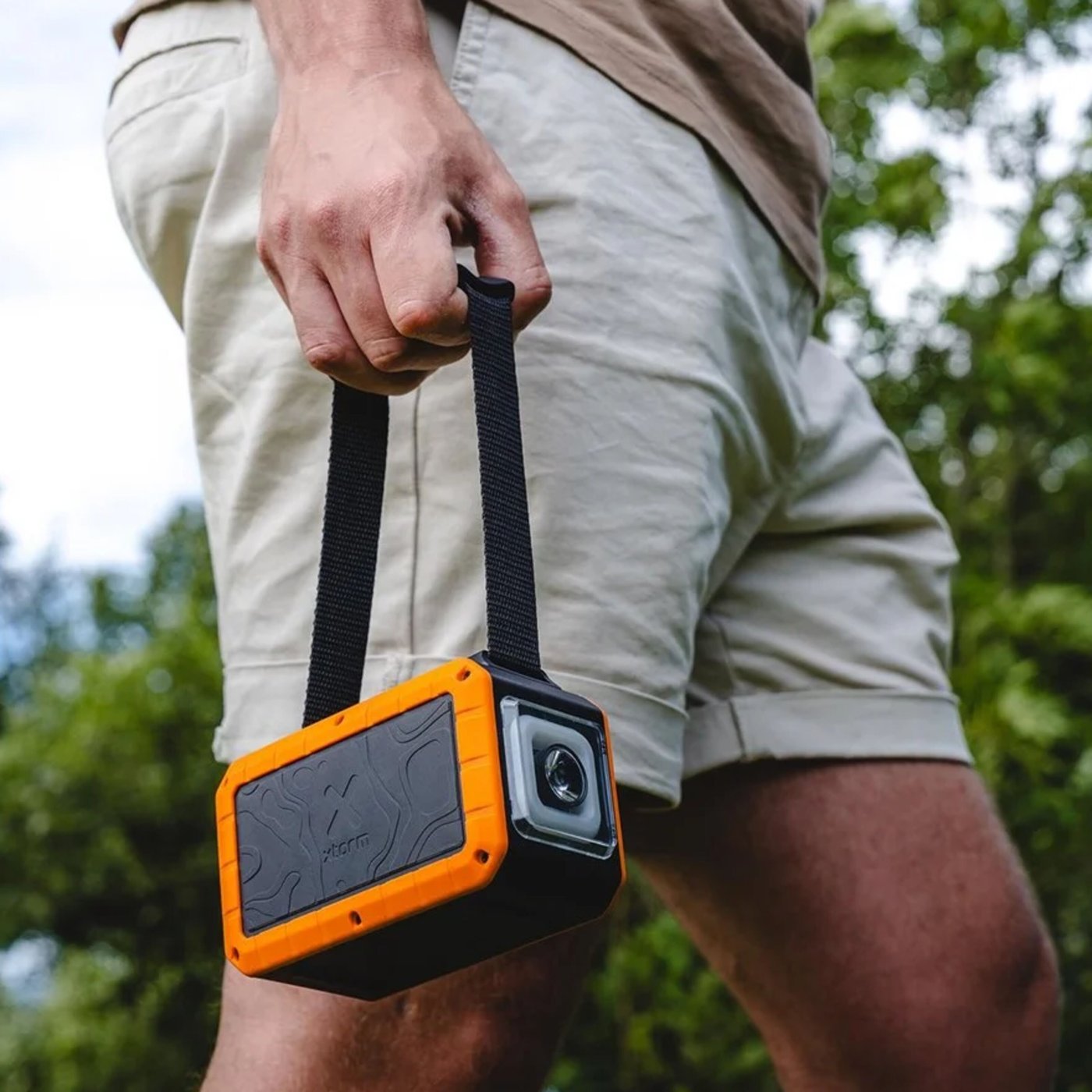 Xtorm Rugged XR204 Flashlight Powerbank 40000 mAh