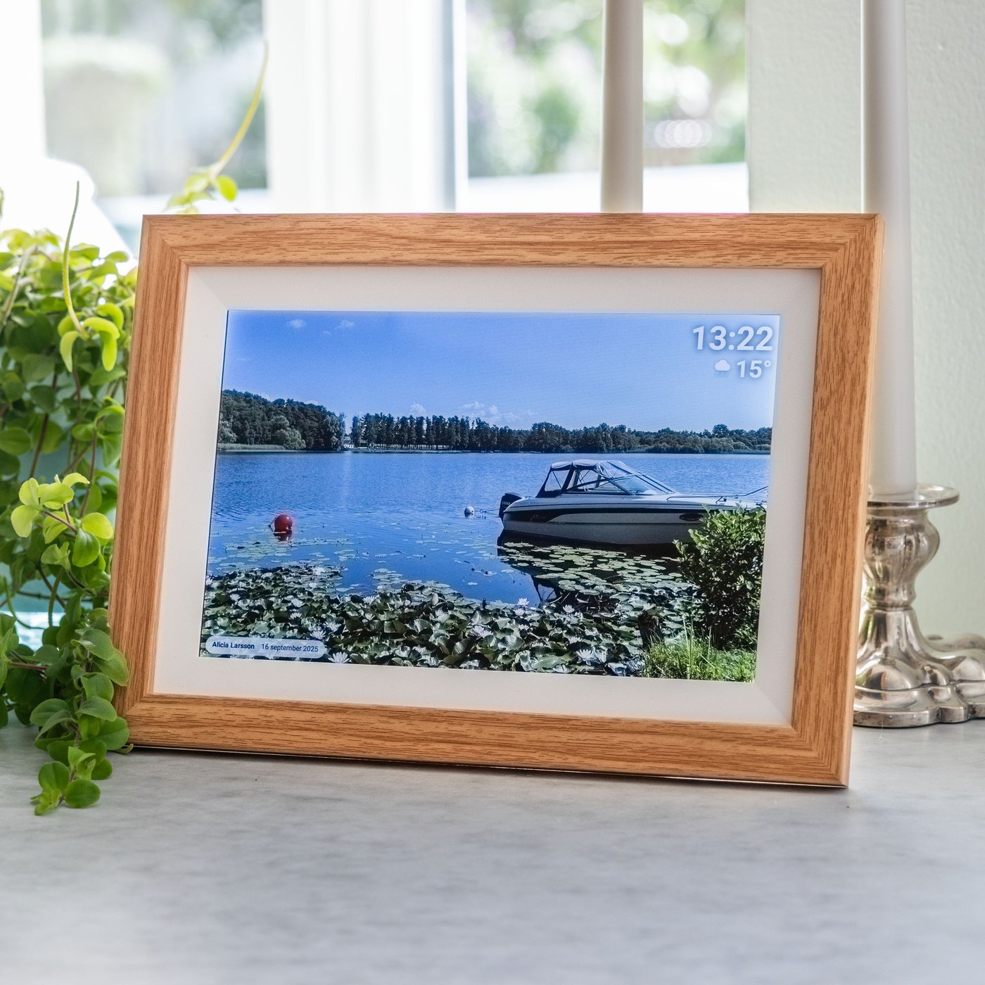 Digital Frameo fotoram 10,1” med wifi Eklaminat