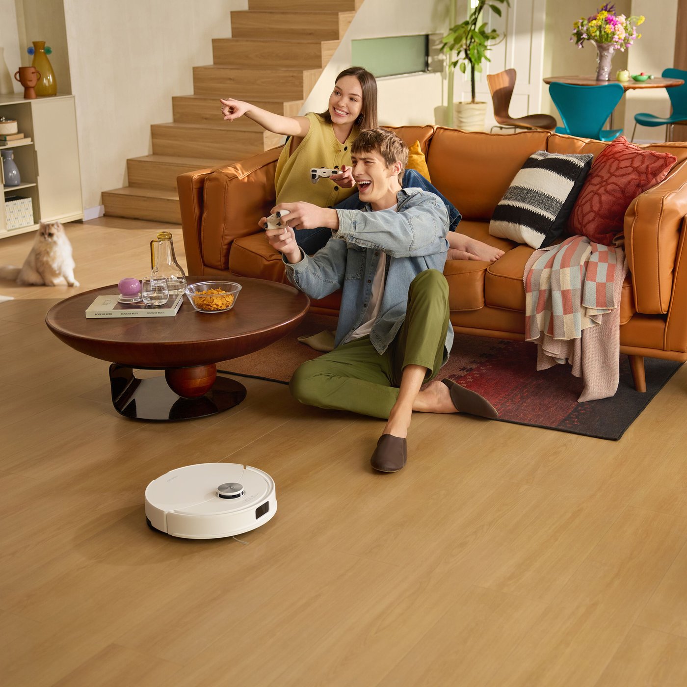 Roborock Q10 VF+ robotstøvsuger med basestasjon Hvit