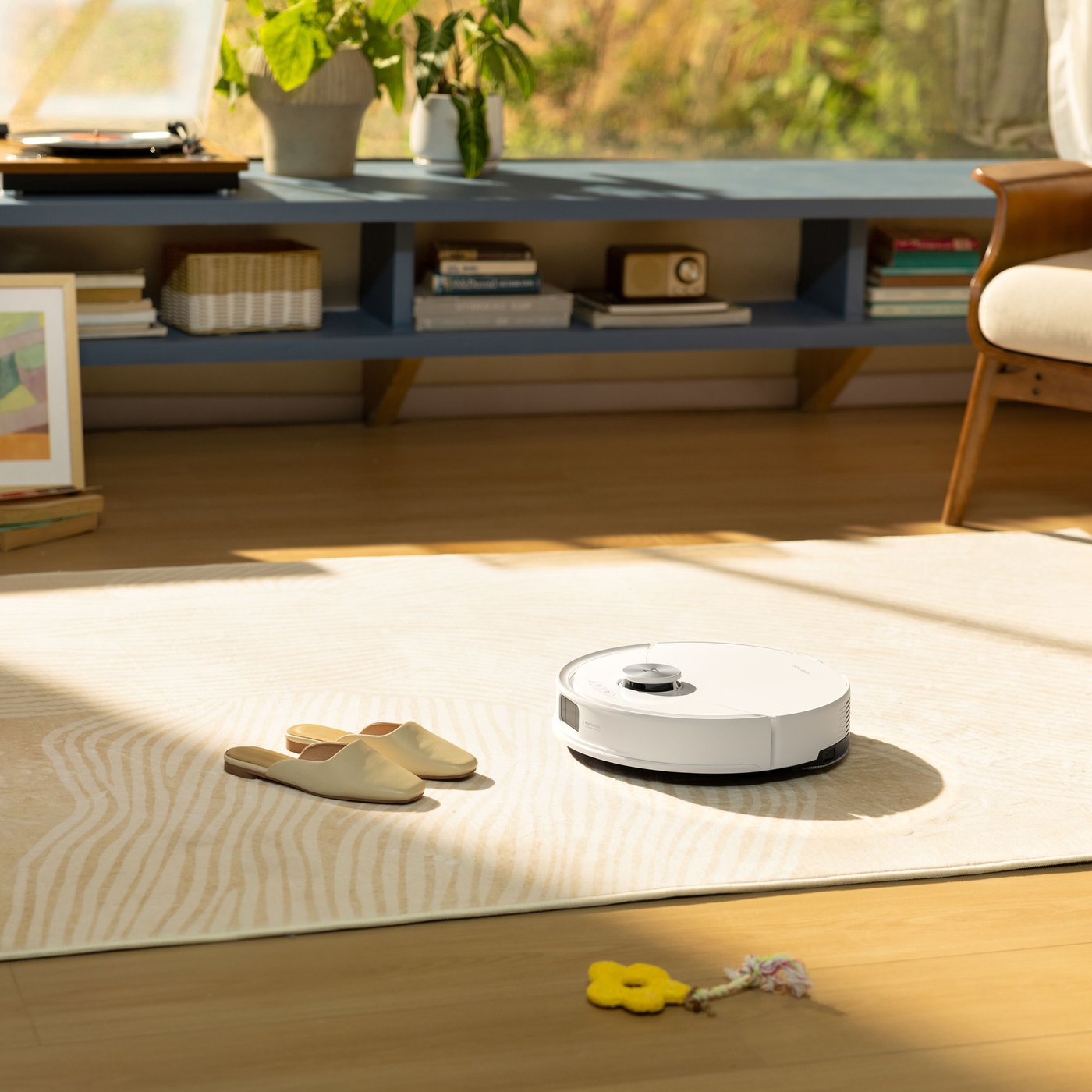 Roborock Q10 VF+ robotstøvsuger med basestasjon Hvit