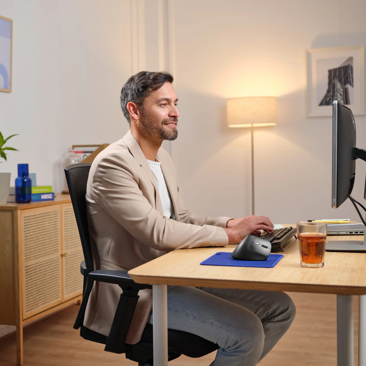 Trust Bayo II ergonomisk trådløs mus