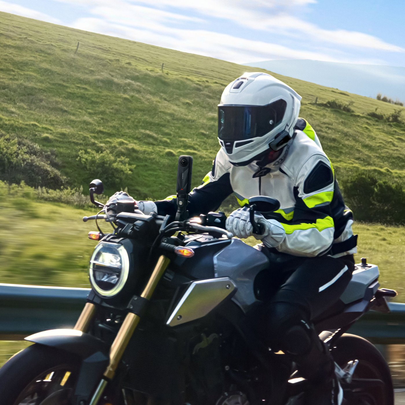 Insta360 X5 Standard Bundle