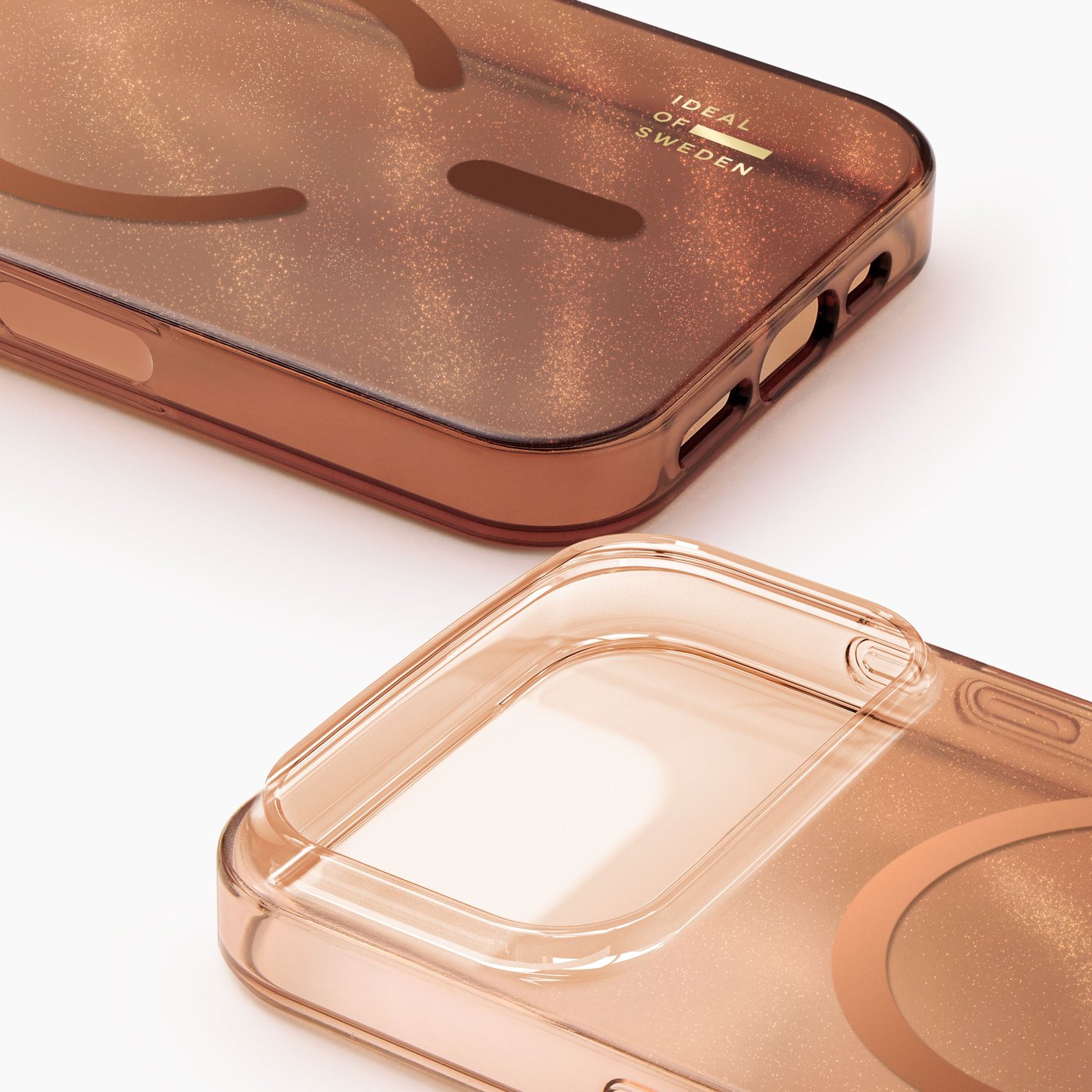 IDEAL OF SWEDEN Clear MagSafe Case – mobildeksel til iPhone 17 Pro Mocha Mousse