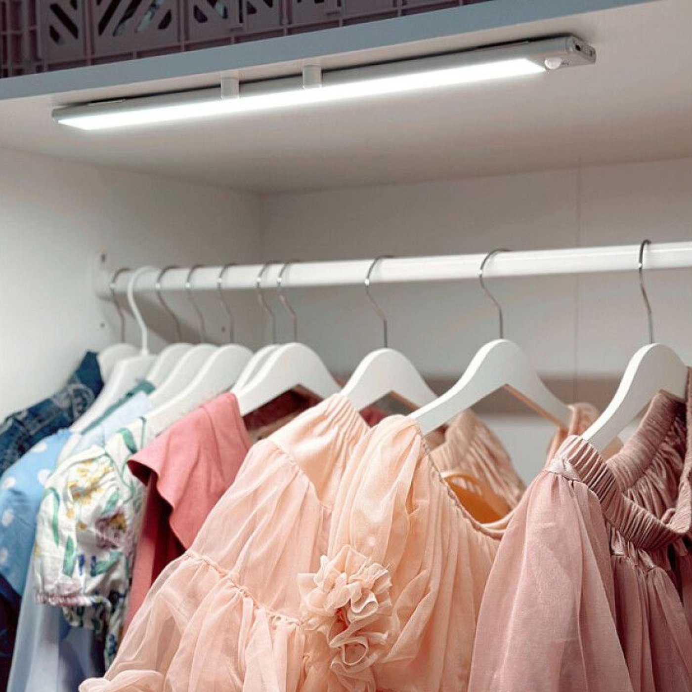 Osram Linear LED underskåpsbelysning med sensor 40 cm