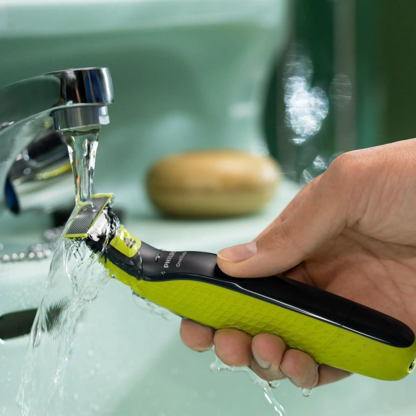 Philips OneBlade 360 skjeggtrimmer