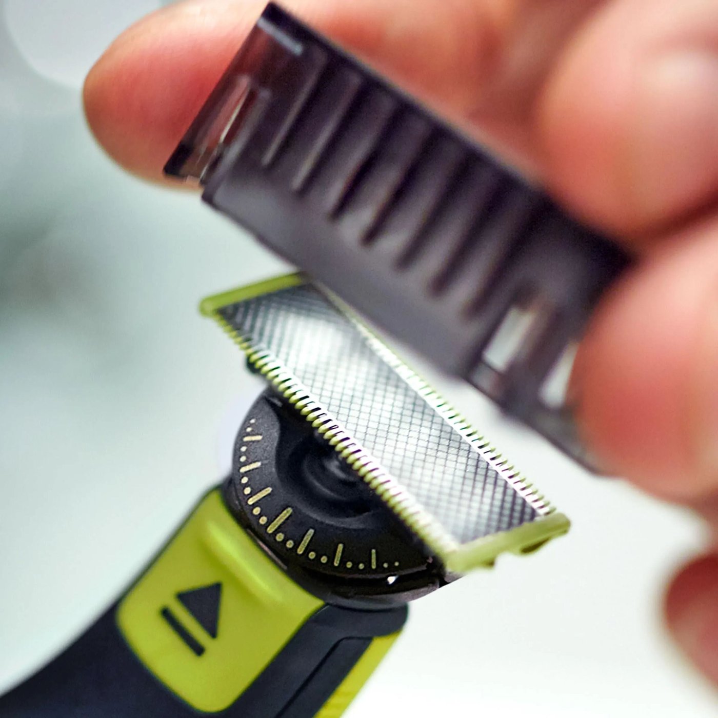 Philips OneBlade 360 skäggtrimmer