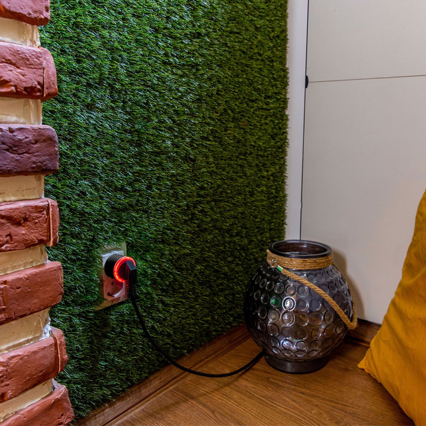 Shelly Wave Plug S LR – smart Z-Wave-plugg med energimätning Svart